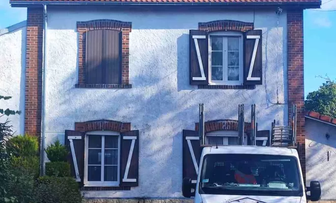 Pose de couverture, Pont-sur-Yonne, CLIPET CCEB